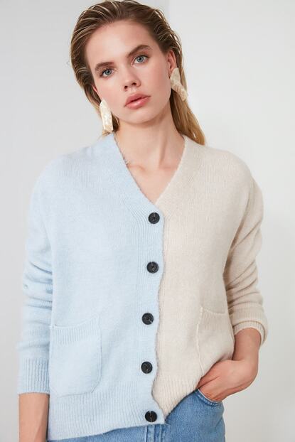 Trendyolmilla Mavi Renk Bloklu Triko Hirka Twoaw20fv0010 Trendyol