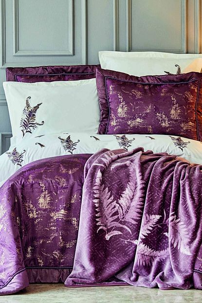 Karaca Home Cift Kisilik Murdum Fronda Yatak Ortusu Set Trendyol