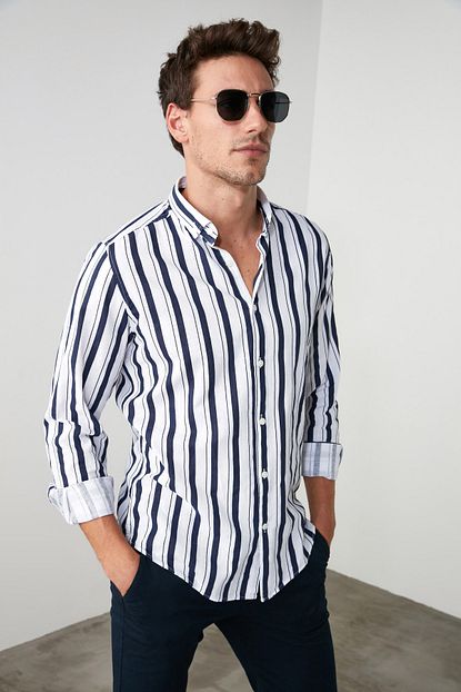 Trendyol Man Lacivert Erkek Dugmeli Yaka Cizgili Baski Slim Fit Gomlek Tmnss20go0161 Trendyol