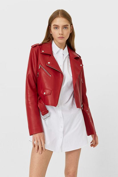 Stradivarius Kadin Koyu Kirmizi Kemerli Suni Deri Basic Ceket 01733030 Trendyol