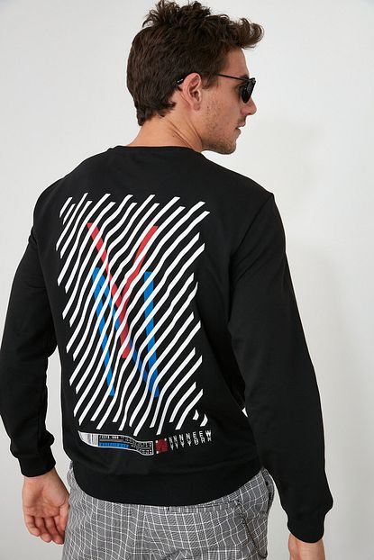 Trendyol Man Siyah Erkek Sirt Baskili Bisiklet Yaka Regular Sweatshirt Tmnaw21sw0516 Trendyol