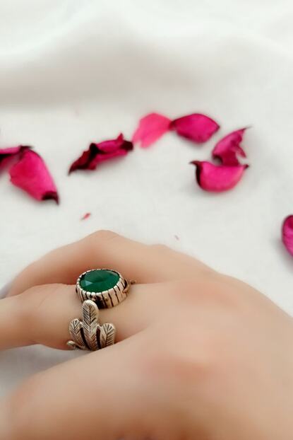 Kzy925 Yesil Tasli Anka Kusu Sarmal Gumus Yuzuk Trendyol
