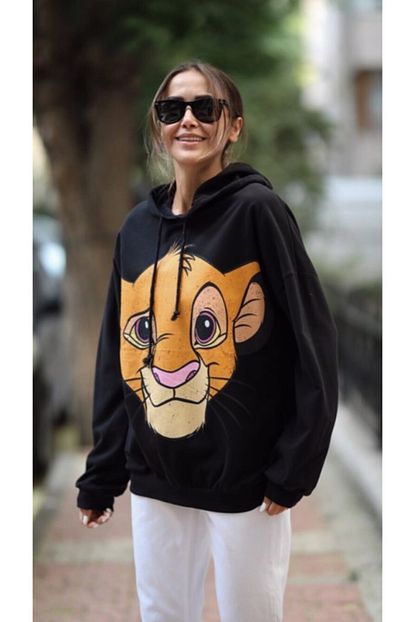 My Butik Kadin Siyah Leon King Baskili Sweatshirt Trendyol