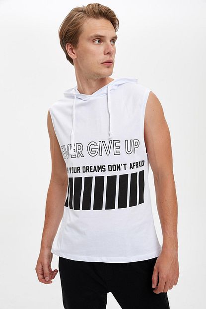 Defacto Erkek White Baskili Kapusonlu Slim Fit Kolsuz Pamuklu Sweatshirt S6002az20sm Trendyol