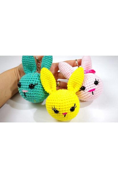 amigurumi minik tatli tavsan anahtarlik