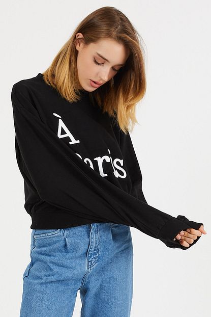 Kumral Kadin Siyah A Paris Beyaz Baskili Sweatshirt Trendyol