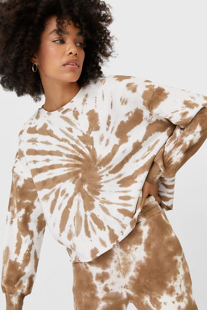 Stradivarius Kadin Krem Rengi Batik Sweatshirt 08302131 Trendyol