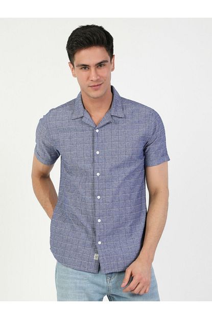 Colin S Slim Fit Standart Kol V Yaka Acik Mavi Erkek Gomlek Kisa Kol Trendyol