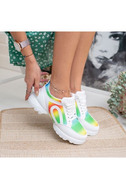 Olivo Butik Nora Mat Deri Kalin Taban Renk Detayli Spor Ayakkabi Beyaz Renkli Trendyol