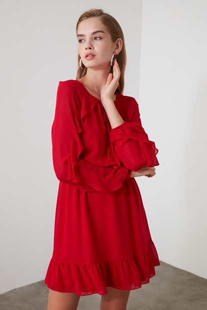 Trendyolmilla Kirmizi Volanli Elbise Twoaw21el1018 Trendyol