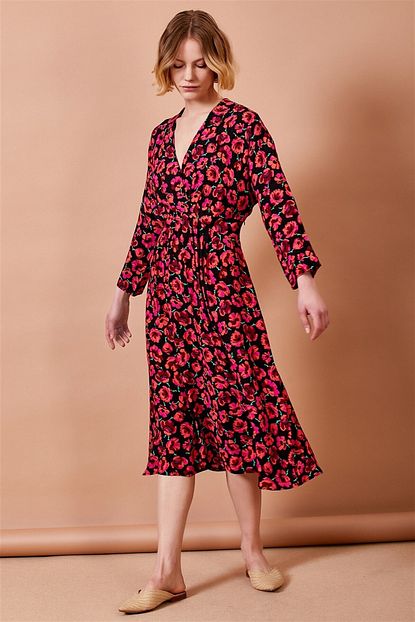 Alvina Moda Kadin Kirmizi Cicek Desenli Elbise Trendyol