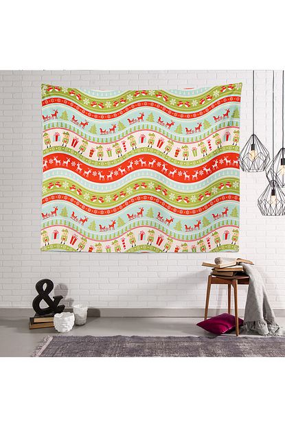 Realhomes Renkli Yilbasi Motifleri Dekoratif Dijital Baskili Tapestry Duvar Ortusu Trendyol