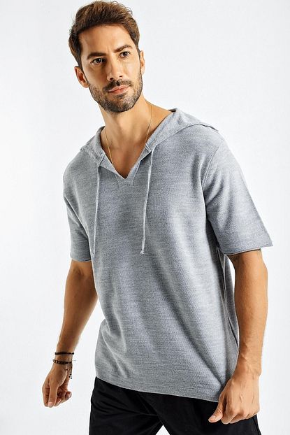 Chuba Erkek Gri Kapusonlu Kisa Kollu Oversize Triko Kazak 21w302 Trendyol