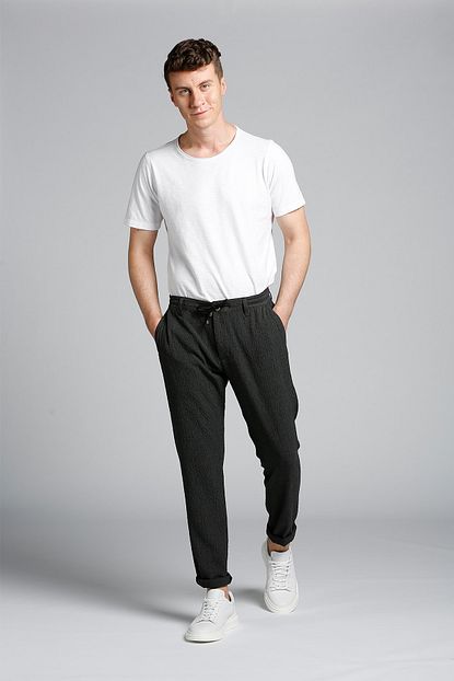 Braccas Erkek Siyah Beli Lastikli Ve Ipli Gofre Dokulu Jogger Pantolon Trendyol