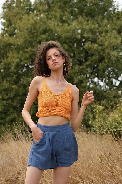 Quzu Kadin Turuncu Askili Orme Crop Top Trendyol