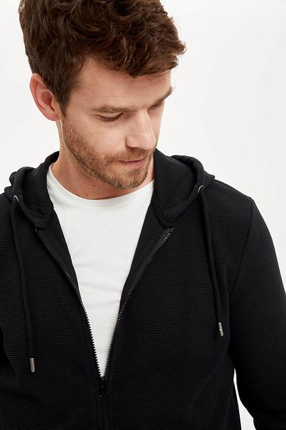 Defacto Erkek Siyah Kapusonlu Fermuarli Regular Fit Sweatshirt R5775az20au Trendyol