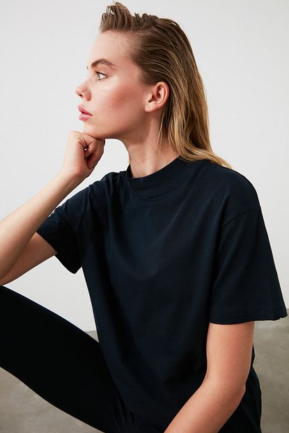 Trendyolmilla Lacivert Dik Yaka Basic Orme T Shirt Twoaw20ts0096 Fiyati Yorumlari Trendyol