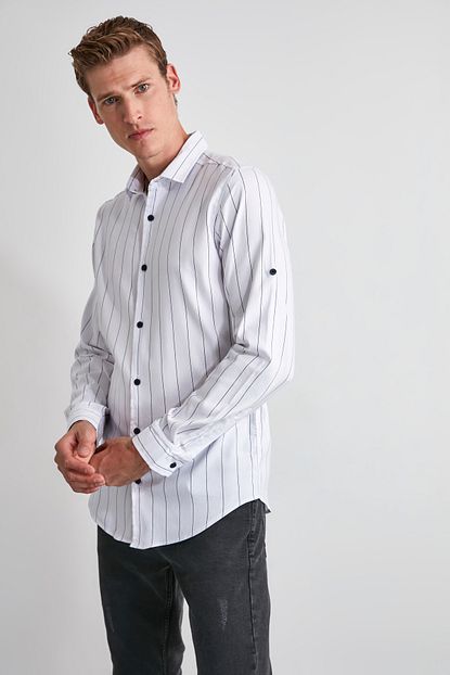 Trendyol Man Beyaz Erkek Cizgili Gomlek Yaka Slim Fit Gomlek Tmnaw21go0126 Trendyol