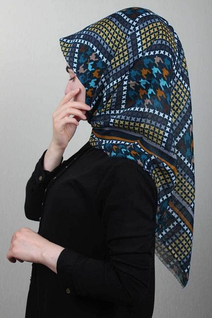 Sara Moda Kadin Mavi Desenli Keten Filanli Esarp Trendyol