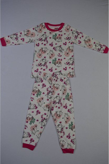 elmas kiz cocuk beyaz tavsan pijama