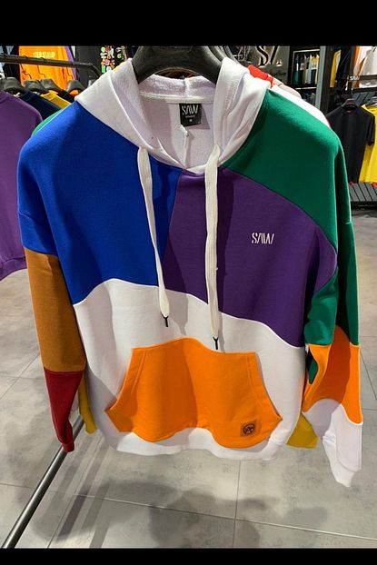 Giraffe Saw Kapsonlu Karisik Renkli Oversize Sweatshirt Bol Kalip 2020 2021 Sonbahar Kis Trendyol