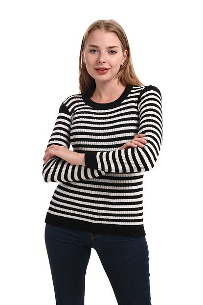 Den S Woman Kadin Ince Cizgili Bisiklet Yaka Triko Kazak Trendyol