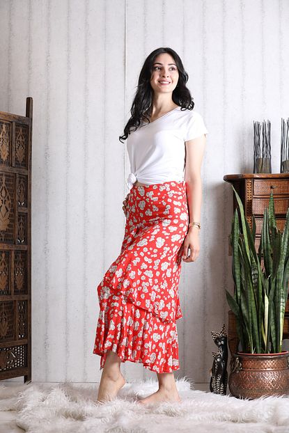 S Y Collection Kadin Kirmizi Cicekli Etek Trendyol