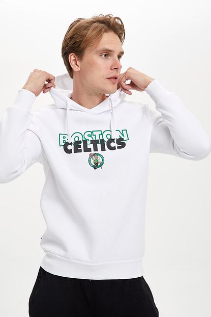 Defacto Erkek Beyaz Nba Lisansli Kapusonlu Sweatshirt R3244az20au Trendyol