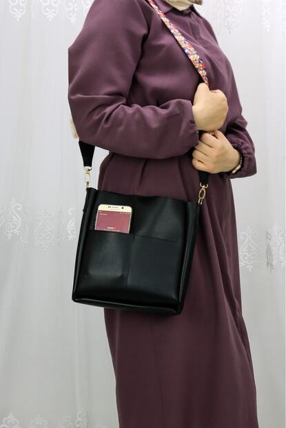 Esnastore Siyah Orta Boy Kalin Askili Kadin Omuz Askili Canta Trendyol