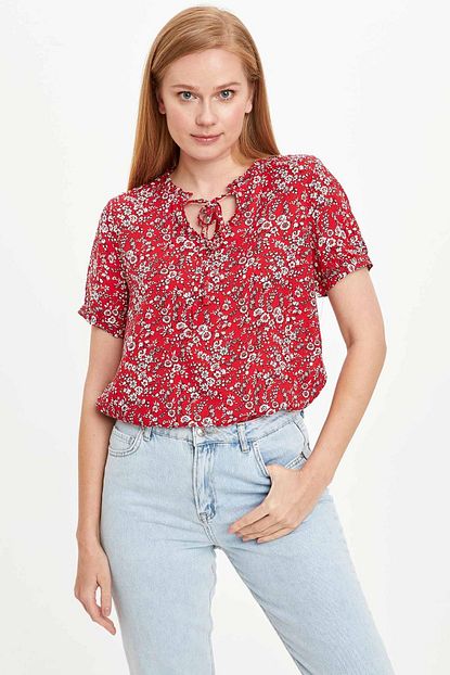 Defacto Kadin Kirmizi Kisa Kollu Bluz I3696az 20sm Rd247 Trendyol