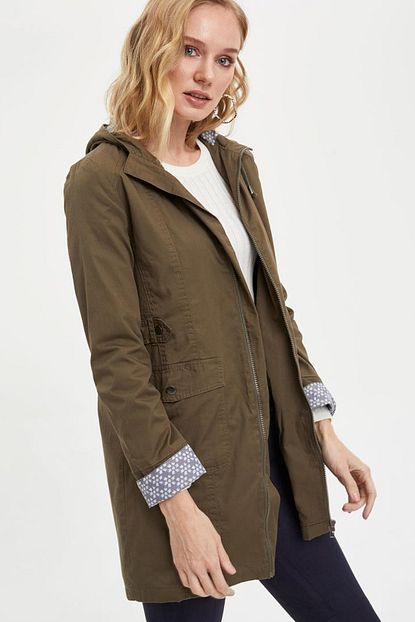 Defacto Kadin Yesil Regular Fit Kapusonlu Ince Parka M0844az 20sp Gn222 Trendyol