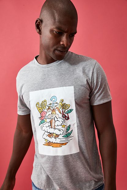 Trendyol Man Gri Erkek Lisansli Regular Fit T Shirt Trendyol
