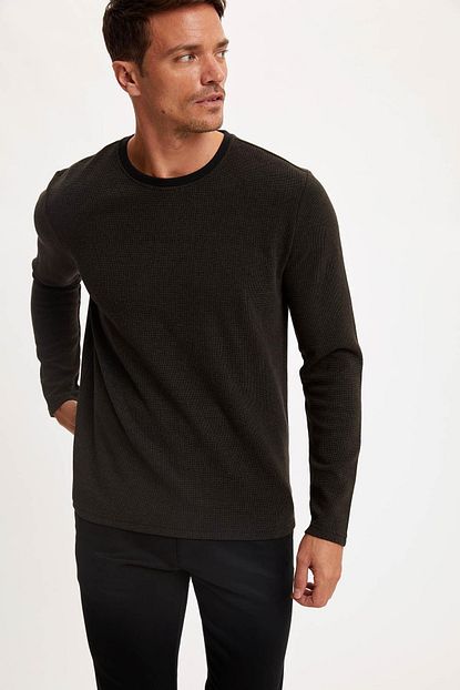 Defacto Erkek Khaki Bisiklet Yaka Slim Fit Uzun Kollu Basic Tisort S2822az20wn Trendyol