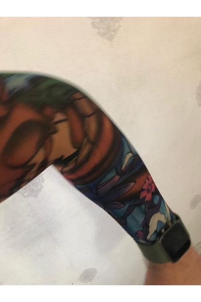 One Spray Tattoo Giyilebilir Corap Dovme Renk Dovmesi Cift Kol 2 Adet Trendyol