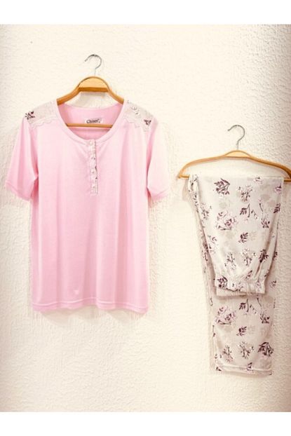 Sevil Giyim Kadin Oembe Chiser Kisa Kol 4 Dugmeli Alti Cicek Desenli Pijama Takimi Trendyol