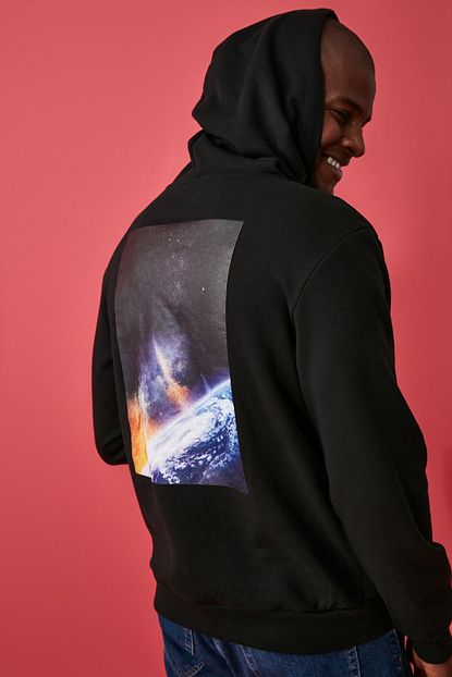 Trendyol Man Siyah Erkek Lisansli Nasa Baskili Kapusonlu Sweatshirt Tmnaw21sw0688 Trendyol