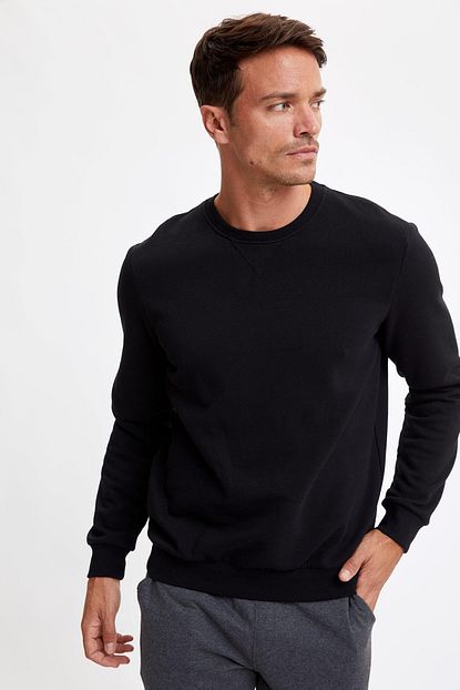 Defacto Erkek Black Red Bisiklet Yaka Regular Fit Basic Sweatshirt R6410az20au Trendyol