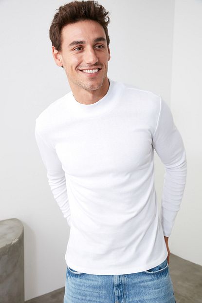 Trendyol Man Beyaz Erkek Uzun Kollu Yarim Balikci Yaka Basic T Shirt Tmnaw20ts0210 Trendyol