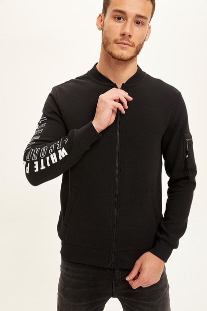 Defacto Erkek Black Red Bomber Baskili Slim Fit Mevsimlik Ince Hirka R3416az20au Trendyol