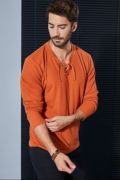Sateen Men Erkek Tarcin Yakasi Ipli Ince Triko 20ktr385e118 Trendyol