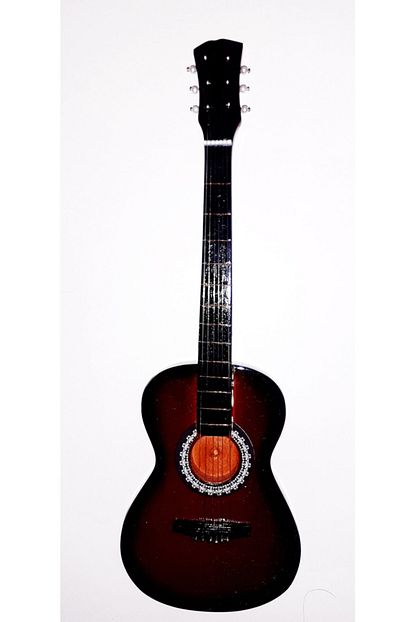 Ozel Yapim Hediyelik Mini Biblo Klasik Gitar Trendyol