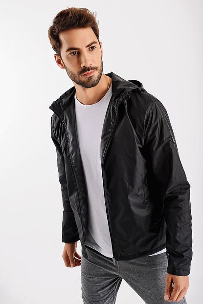 Chuba Erkek Kapusonlu Fermuarli Yagmurluk 21w701 Trendyol