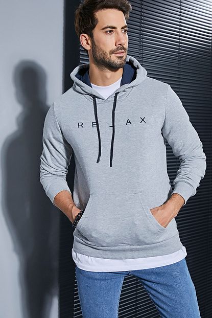 Sateen Men Erkek Acik Gri Kapsonlu Baskili Sweat Trendyol