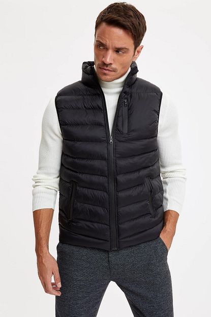 Defacto Erkek Siyah Slim Fit Dik Yaka Sisme Yelek Trendyol