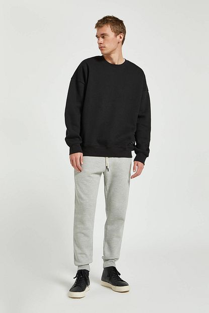 Pull Bear Erkek Acik Gri Dokulu Basic Jogger Pantolon 09678552 Trendyol