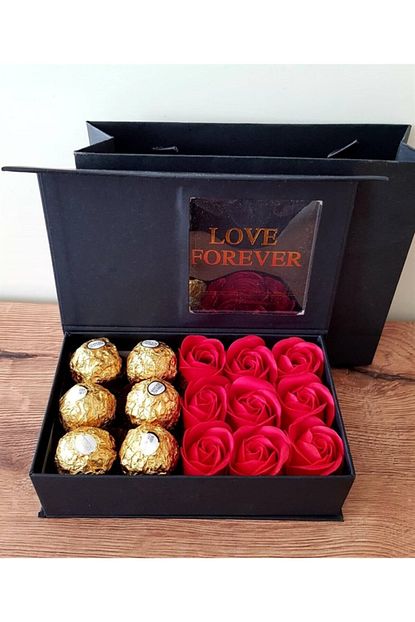 1001hediye Kirmizi Gul Kutusunda Ferrero Rocher Cikolata Ile Sevdiklerinize Ozel Hediye Set Trendyol