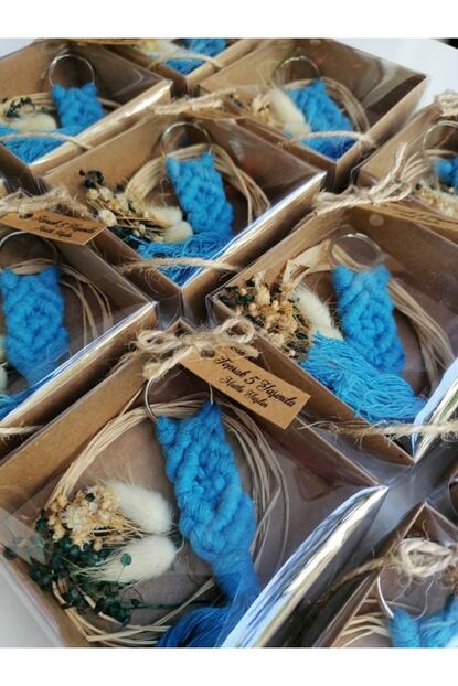 Nevin Butun Mavi 25 Adet Kutulu Makrome Anahtarlik Soz Nisan Dogum Gunu Konsepti Trendyol