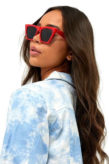 Hane14 Kadin Cat Eye Gunes Gozlugu 6191 Designer Koseli Bayan Kirmizi Trendyol