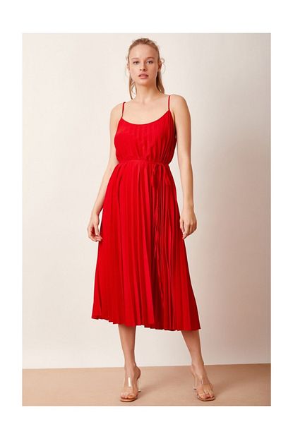 Never More Pilili Askili Elbise Kirmizi Trendyol