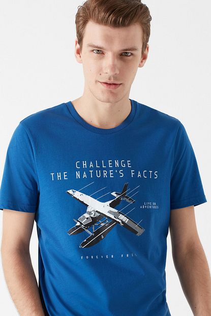 Mavi Erkek Ucak Baskili Mavi T Shirt 065982 30718 Trendyol